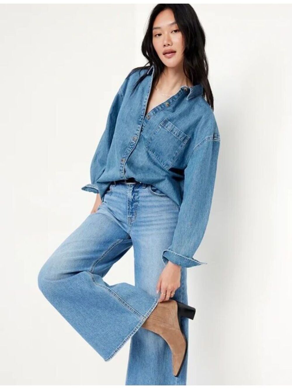 Old Navy Oversized Boyfriend Button-Down Jean Shirt light wash NWT